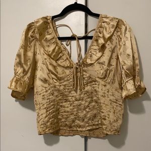 UO puff sleeve Blouse!